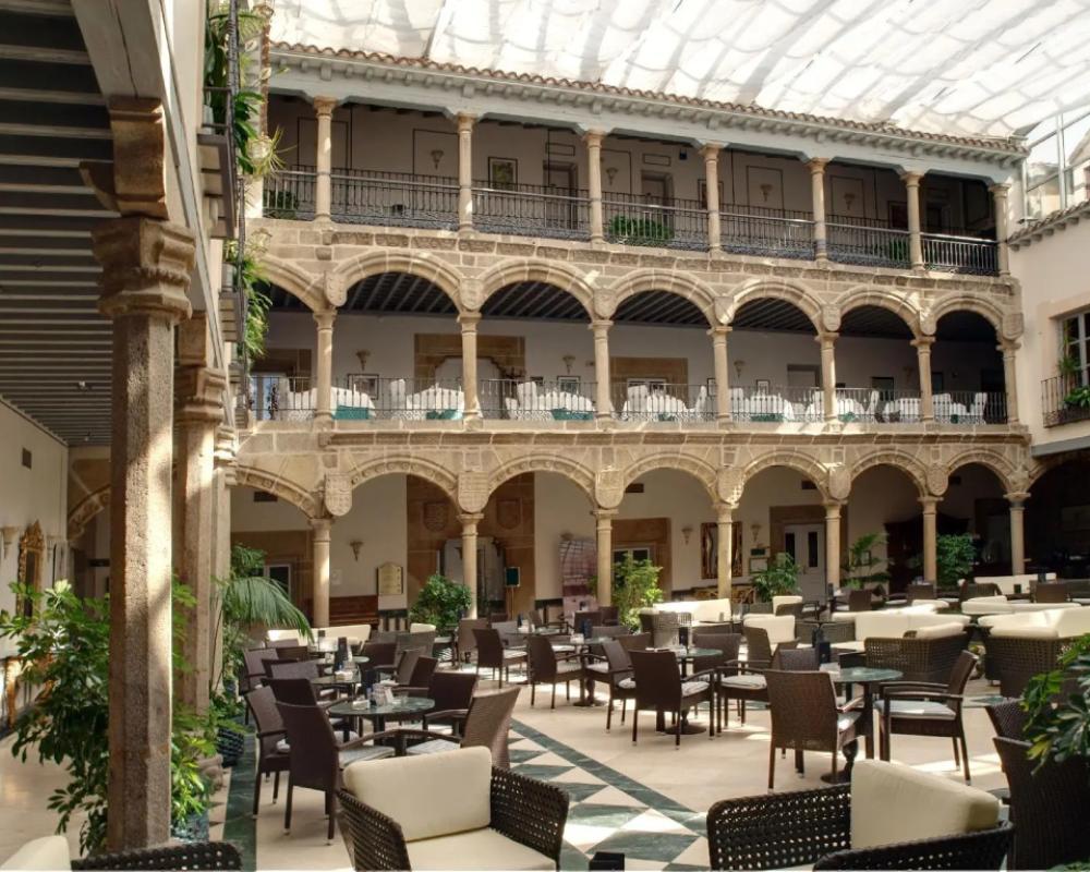 Hotel Palacio de los Velada