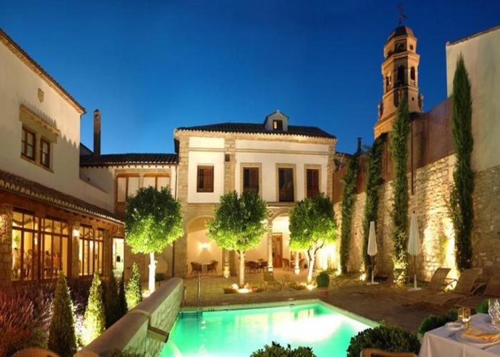 Hotel Puerta de la Luna