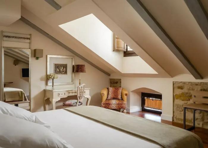 Hotel  YIT La Casona del Arco