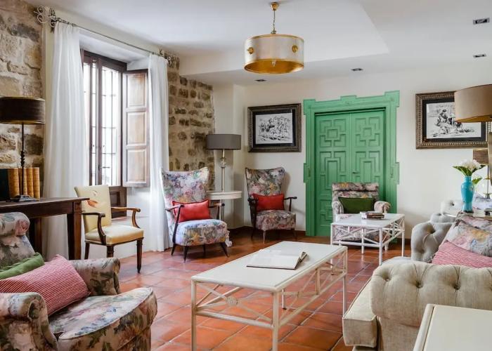 Hotel  YIT La Casona del Arco