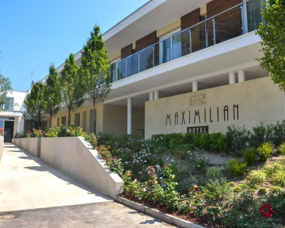 фото Hotel Maximilian