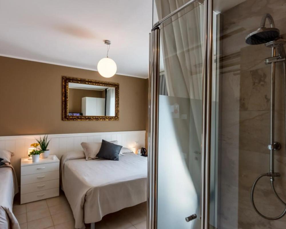 фото Hotel Maximilian