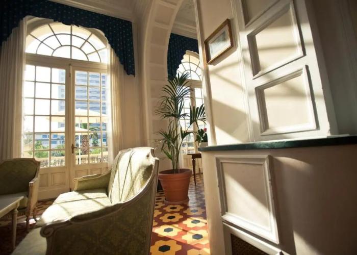 Grand Hotel