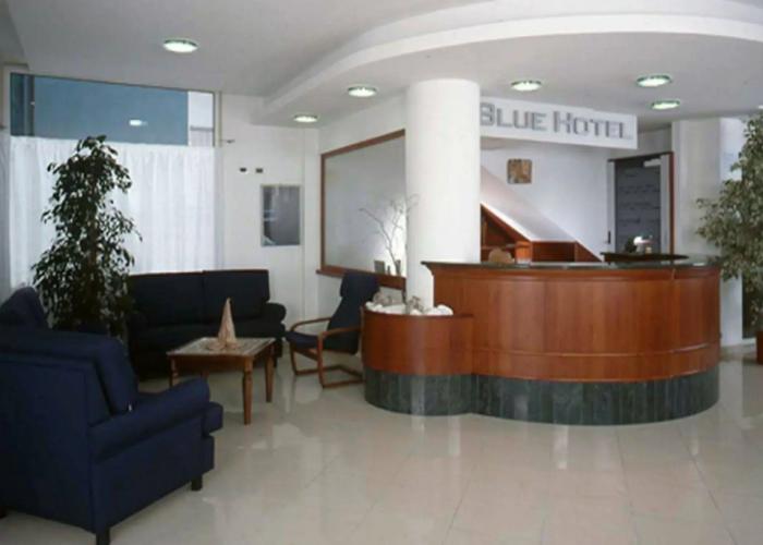 Blue Hotel