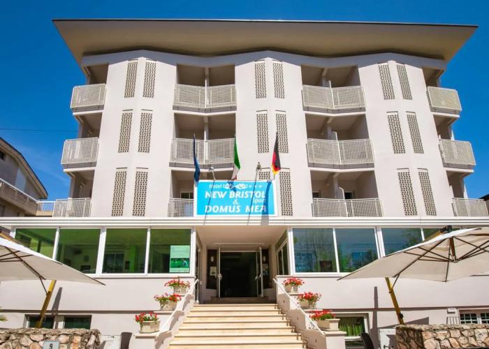 New Bristol Sport & Domus Mea Hotel