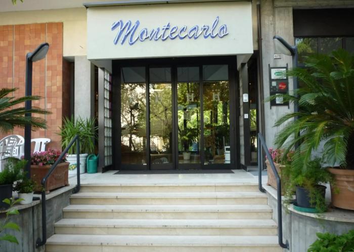 Hotel Montecarlo