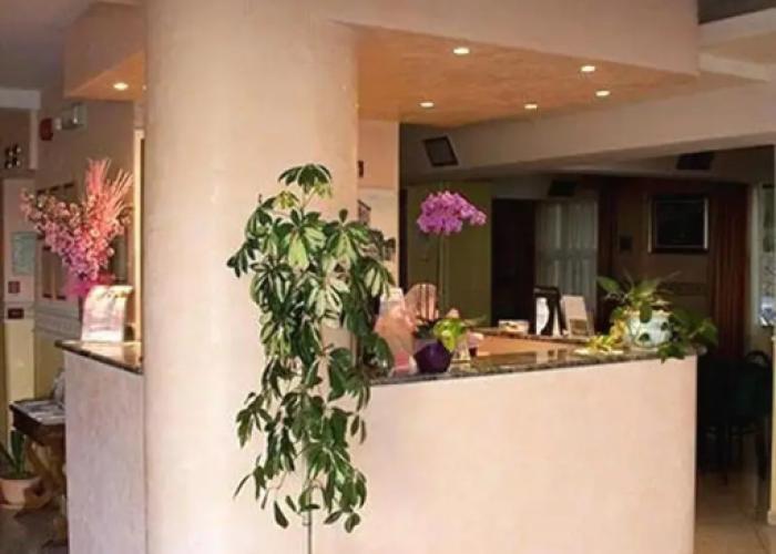 Hotel Monica