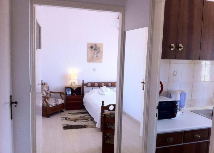 Chris Studios & Apartments