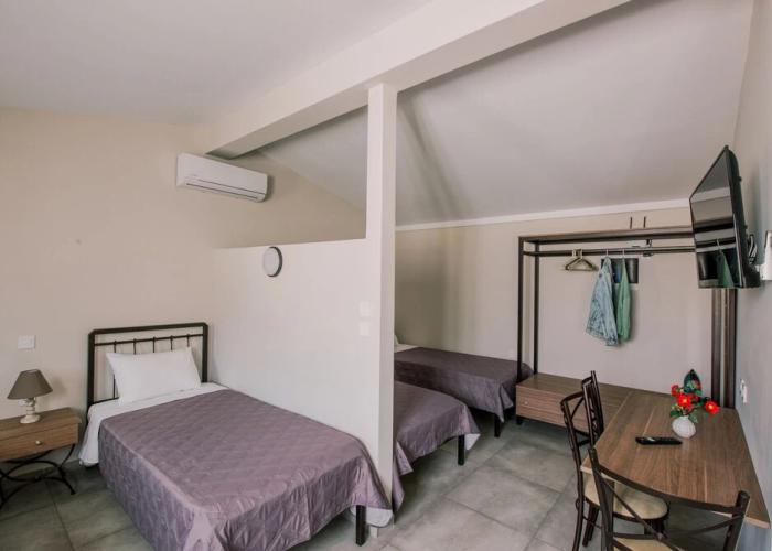 Acrocorinth Apartments