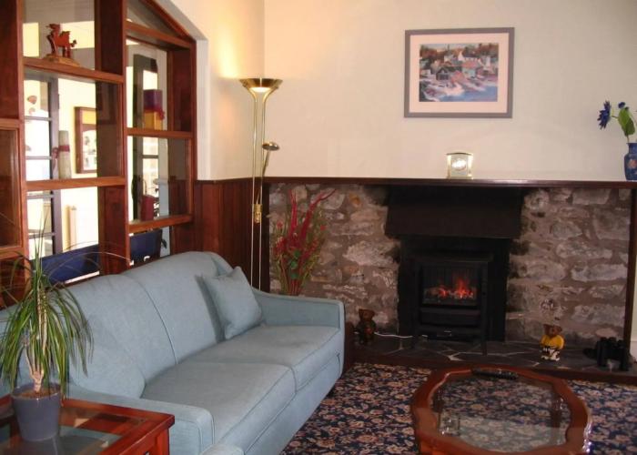 Marine Hotel