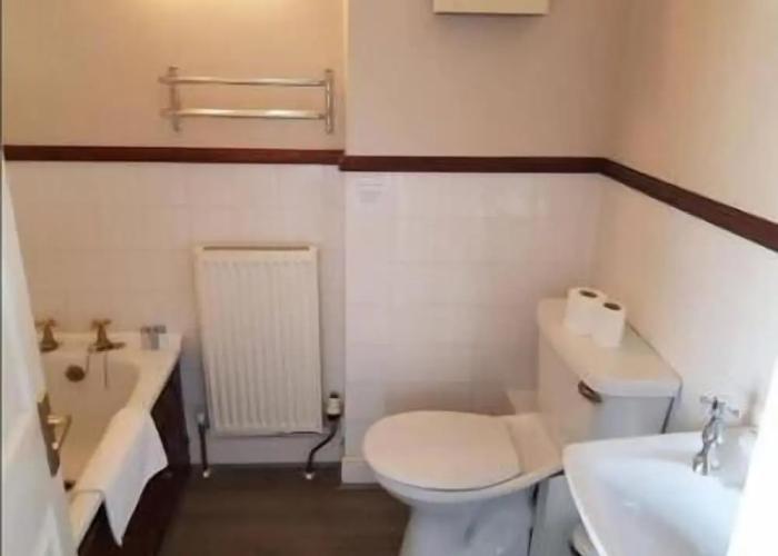 The Moelwyn Hotel & Restaurant