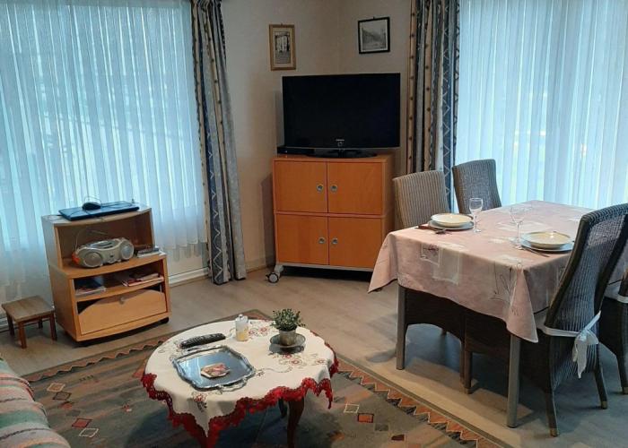Snug Apartment in Wenduine near Sea
