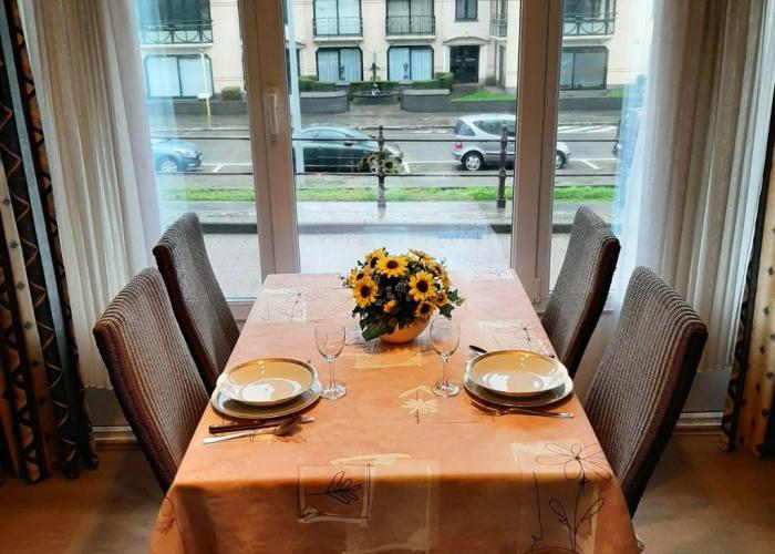 Snug Apartment in Wenduine near Sea