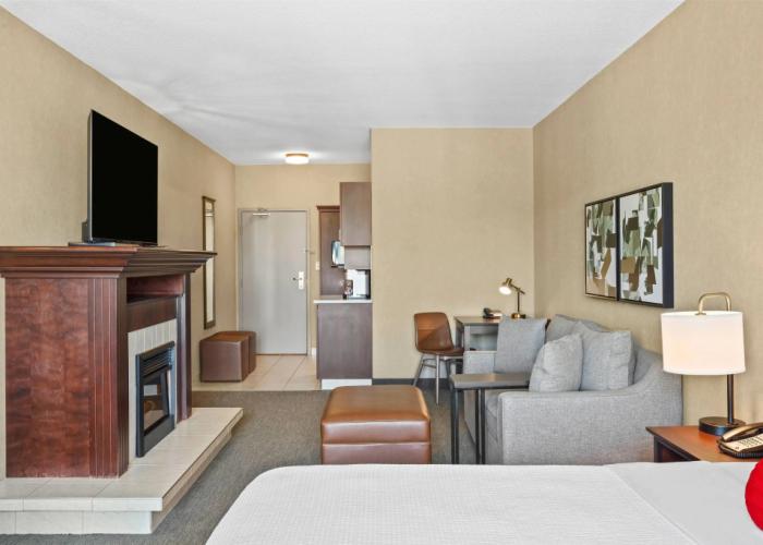 Ramada by Wyndham Drumheller Hotel & Suites
