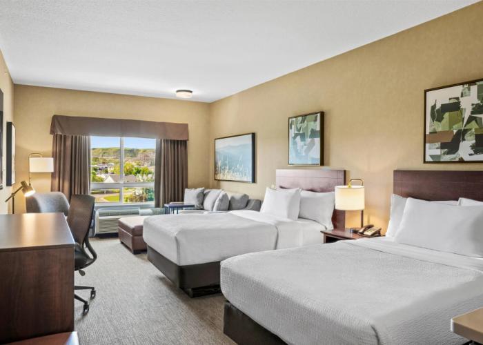 Ramada by Wyndham Drumheller Hotel & Suites