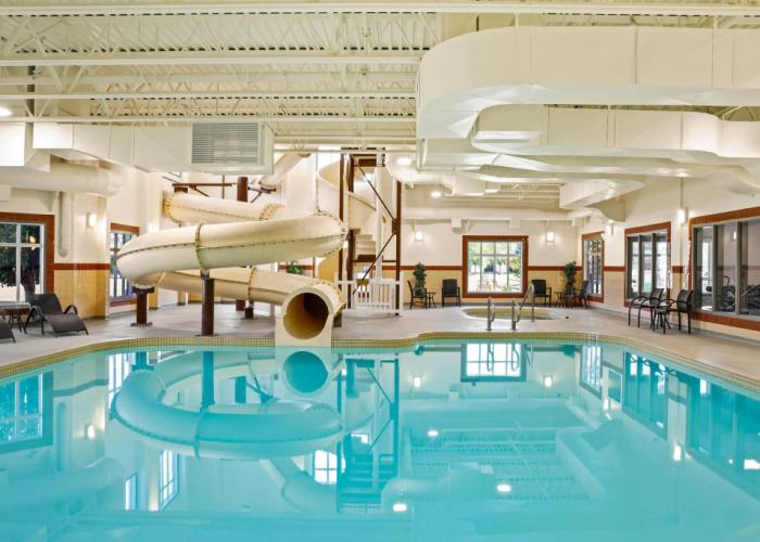 Ramada by Wyndham Drumheller Hotel & Suites