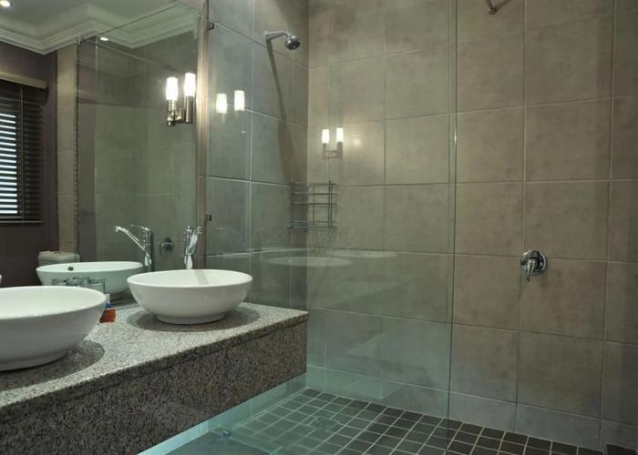 Econo Lodge Inn & Suites