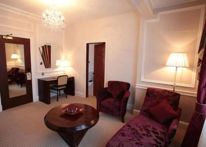 Old Palace Lodge Hotel