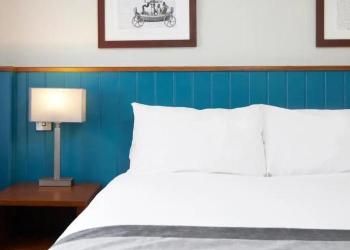 Highwayman Hotel
