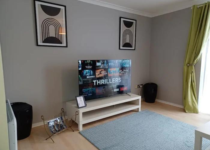 MALTING-GREEN DOOR-One Bedroom Apartment