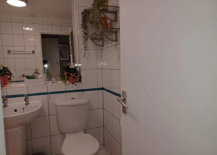 MALTING-GREEN DOOR-One Bedroom Apartment