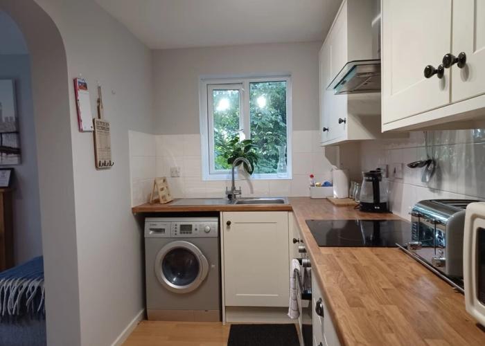 White Door Malt-Huku Kwetu (Dunstable)