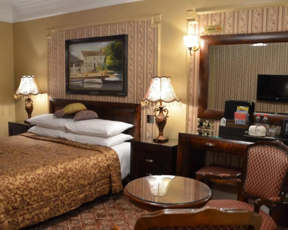 фото Riverside Inn