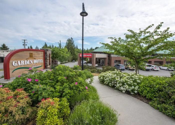 Gibsons Garden Hotel