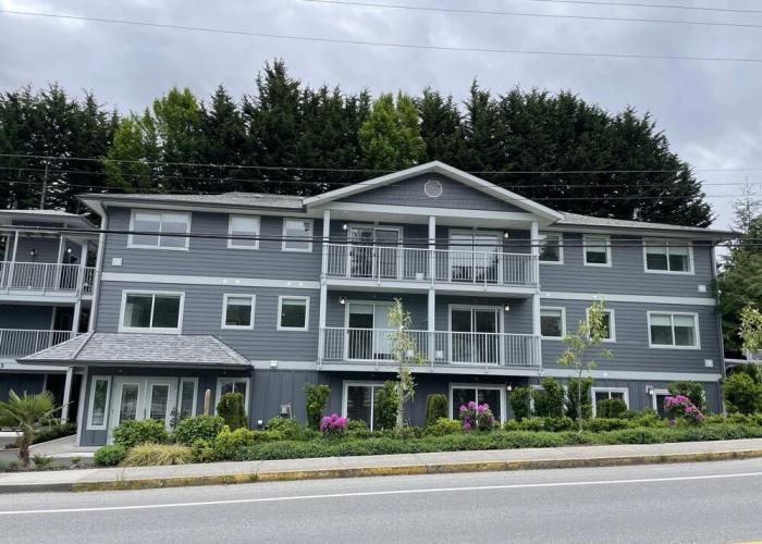 Gibsons Landing Inn