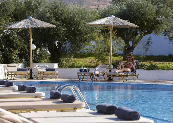 Vasia Royal Hotel