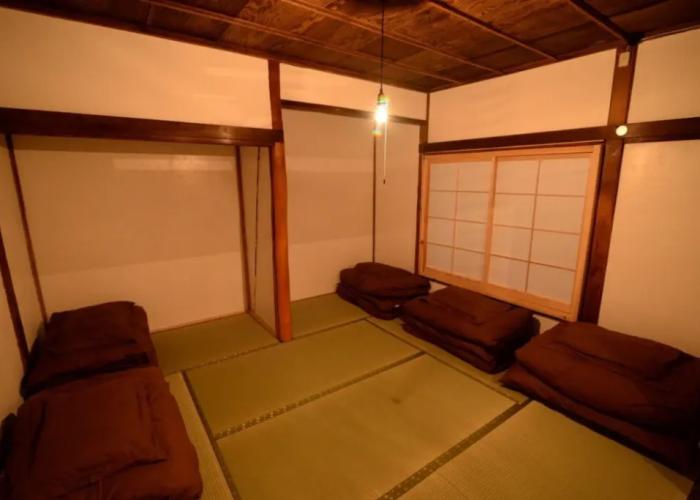 Hakone Guesthouse toi