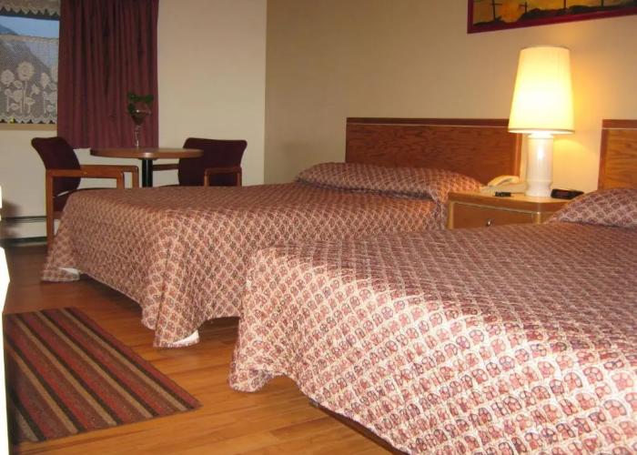 Slumber Lodge Motel