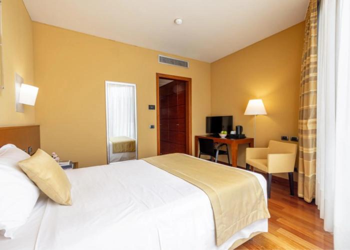 B&B HOTEL Imperia Rossini al Teatro