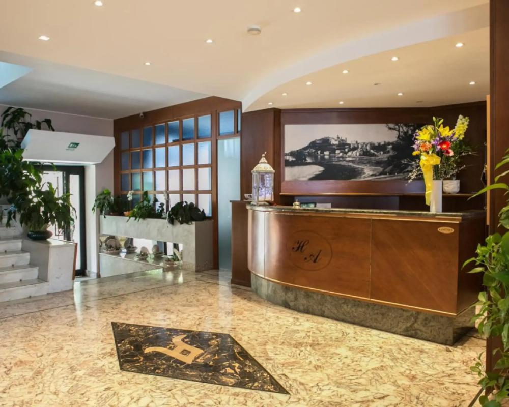 фото Hotel Ariston