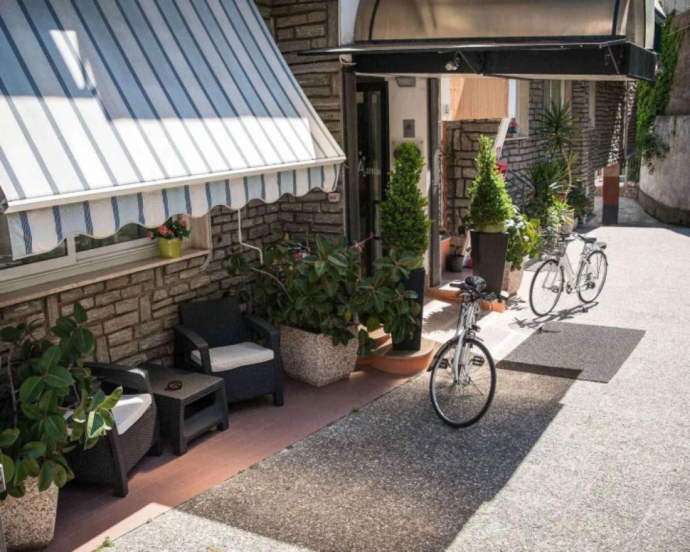 фото Hotel Ariston