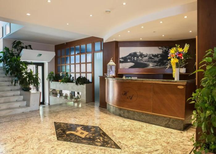 Hotel Ariston