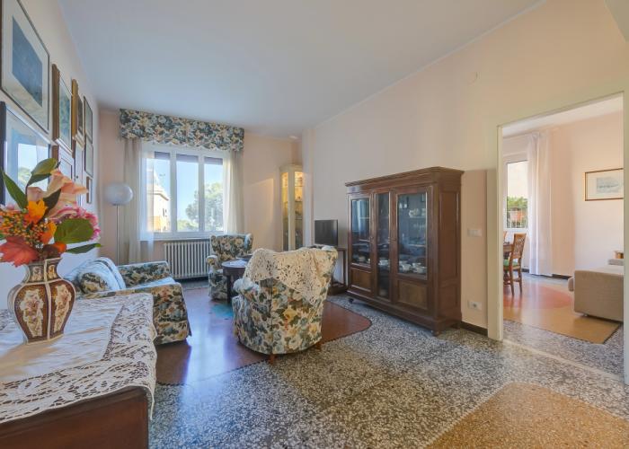 Sunrise Apartment Seaview
