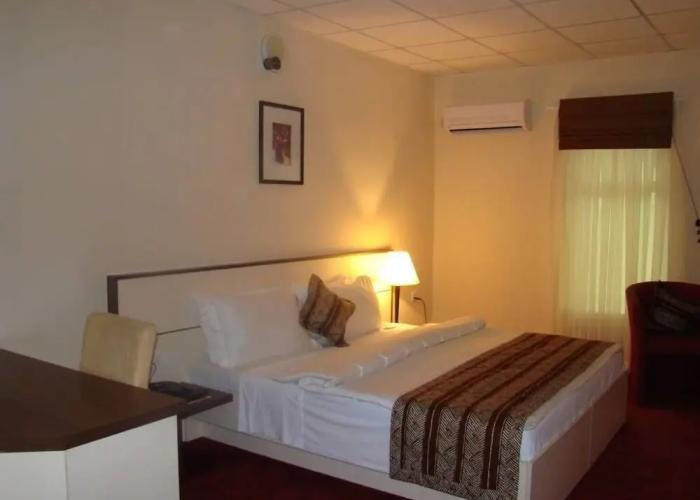520 Hotels Asdam Lodge