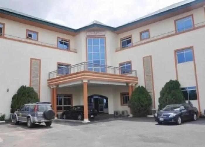 Mangel Hotel and Suites