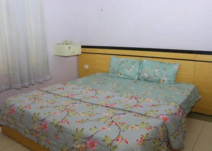 Tourist Castle Hotel and Suites
