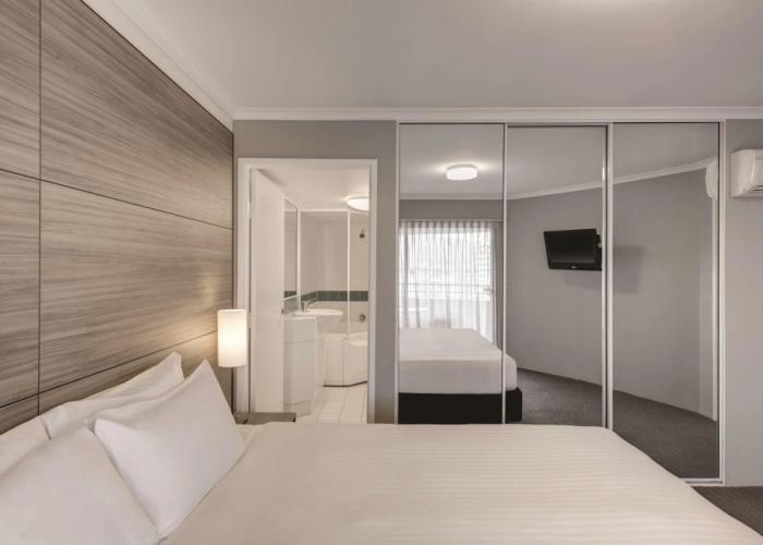 Adina Serviced Apartments Canberra James Court