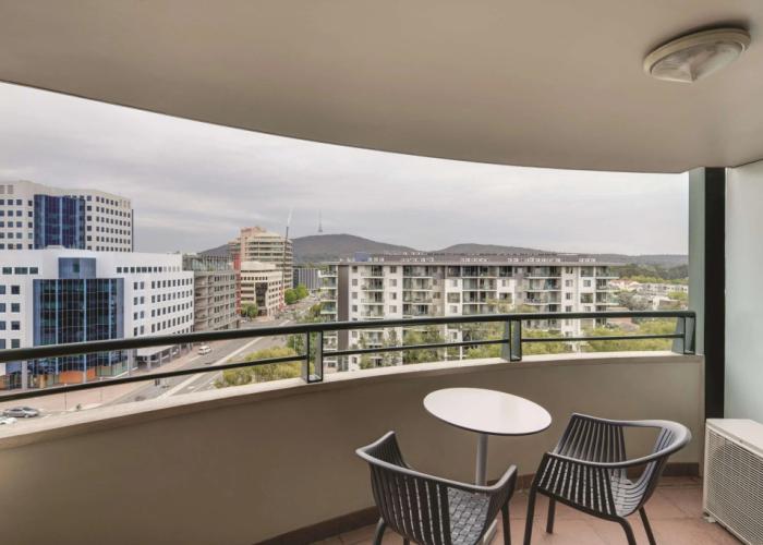Adina Serviced Apartments Canberra James Court