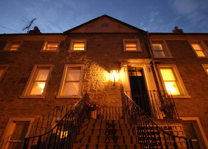Inglestone House