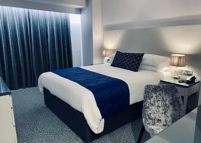 Dean Park Hotel