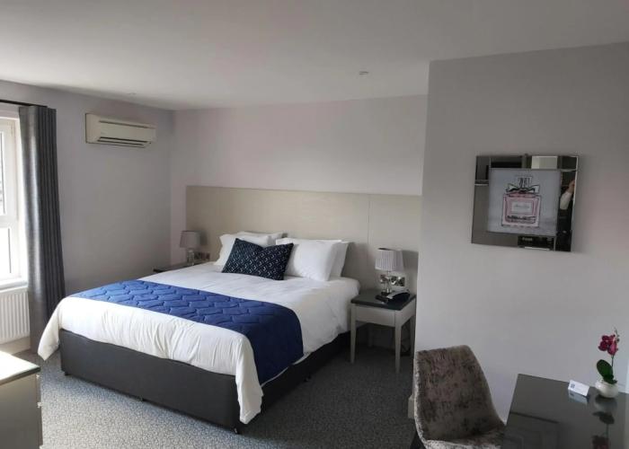 Dean Park Hotel