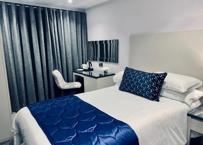 Dean Park Hotel