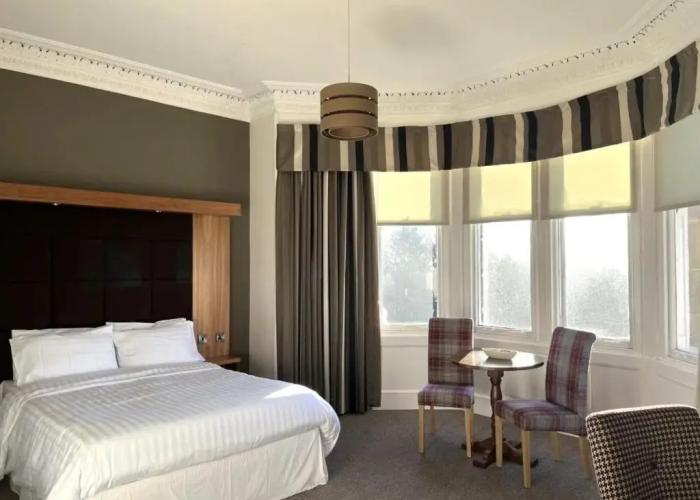 Strathearn Hotel
