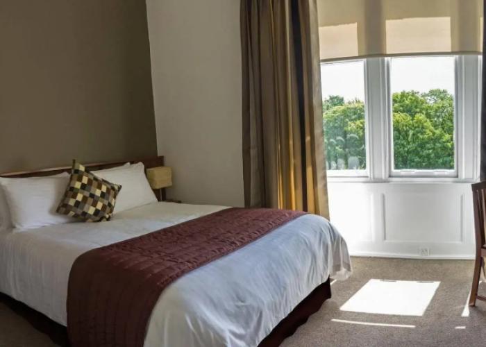 Strathearn Hotel