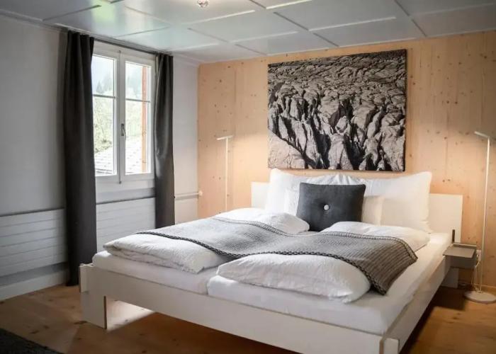 Lenk Lodge