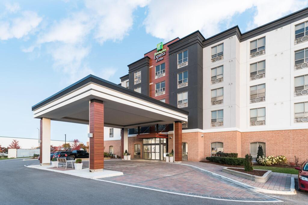 Holiday Inn Express & Suites Milton by IHG
